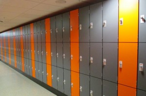 Helmsman lockers for easyGym